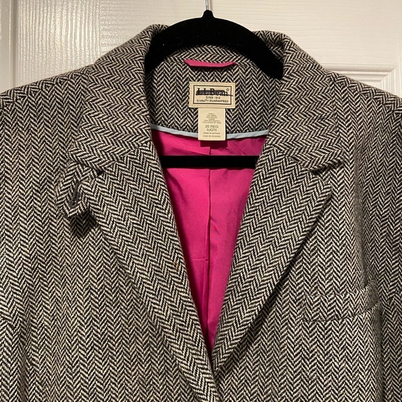 L.L. Bean Size 20 Gray Wool Herringbone Blazer Brown Leather Buttons Pink Lining - Picture 3 of 14